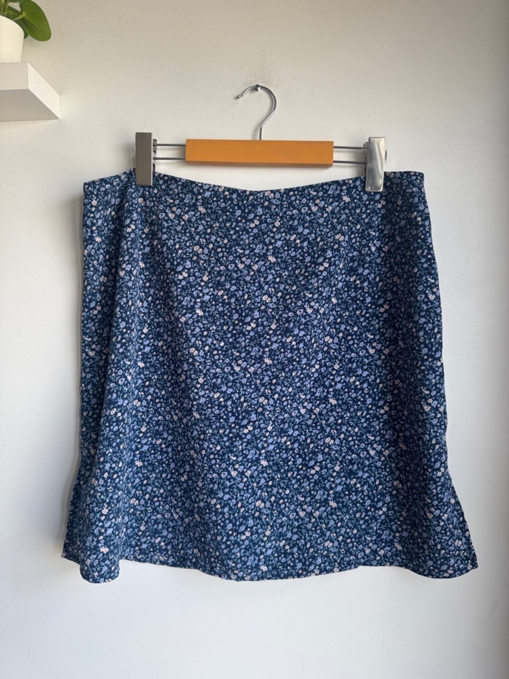 Vintage Reitmans Navy Blue Floral A-Line Skort